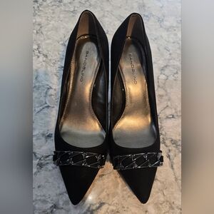Bandolino Black Heels with Chain Detail